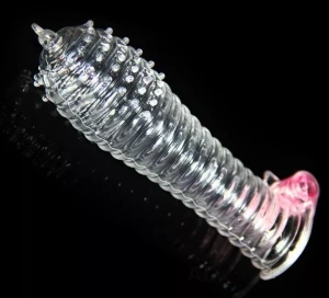 Прозрачная закрытая насадка на член с рельефом - 14,5 см.