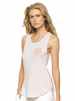 Оригинальный удлиненный топ с закругленным подолом