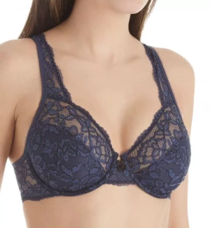 Кружевной бюстгальтер с мягкими чашками с диагональным швом