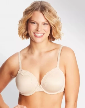 Бюстгальтер с глубокими формованными чашками на тонком поролоне