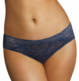 Кокетливые трусы-бикини из кружева